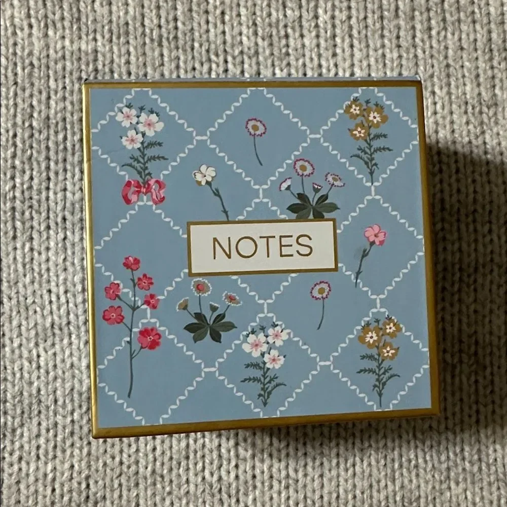 Lady Jayne Floral Blue White Pink Top Bow Gift Box & Stationery Note Pad Pen